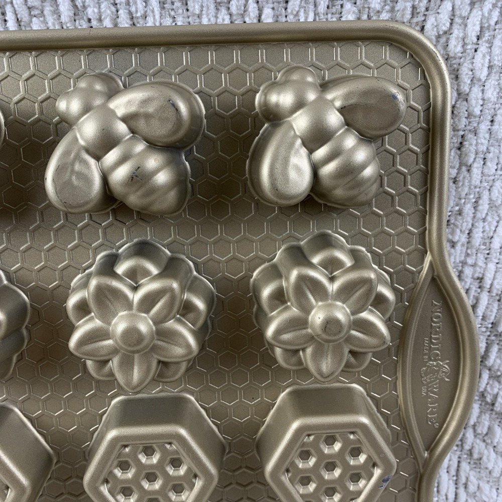 Nordic Ware Gold Bee, Flower & Hive Mini Cakelet Pan - Picture 16 of 16